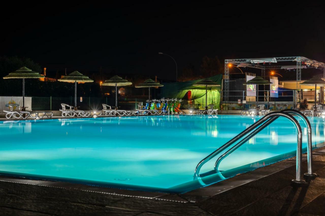 Hotel Il Veliero Follonica Exterior foto